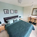 Holiday home The Cosy Retreat - Part Of The The Bay Village With Pool, Gym And Direct Access, Pub, Restaurant, Tennis And Meadows Walks