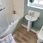 Holiday home The Cosy Retreat - Part Of The The Bay Village With Pool, Gym And Direct Access, Pub, Restaurant, Tennis And Meadows Walks